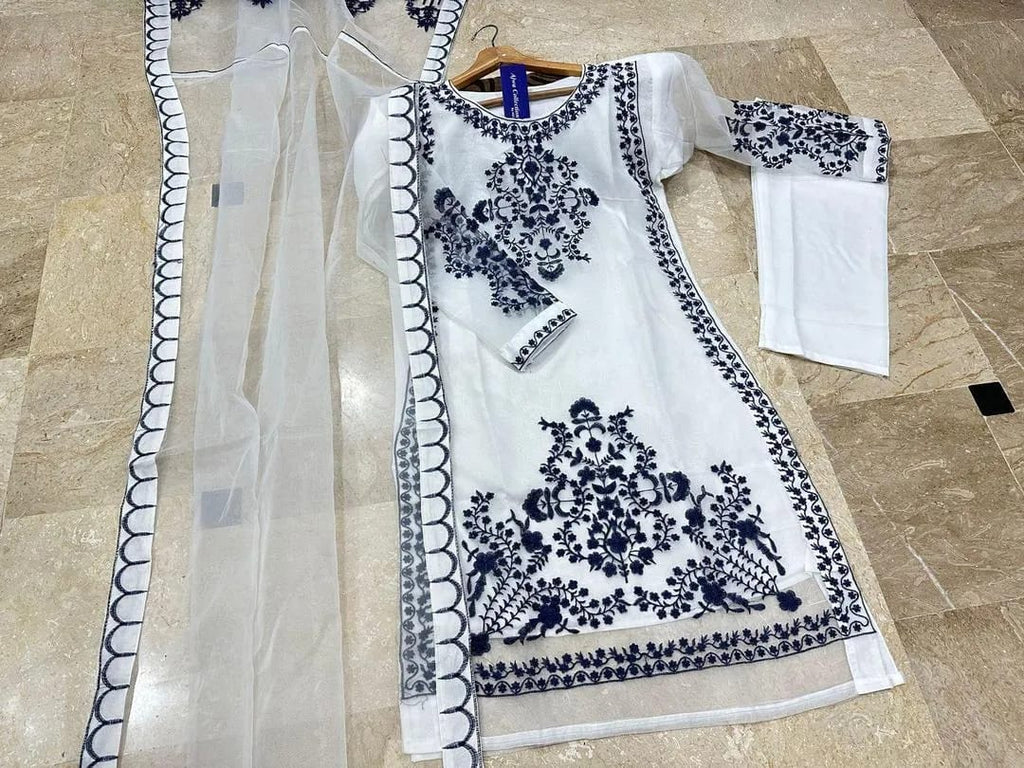 Black Embroidered Organza 3pcs Suit