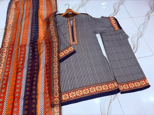 3 pcs Women's Stitched Lawn Printed Suit